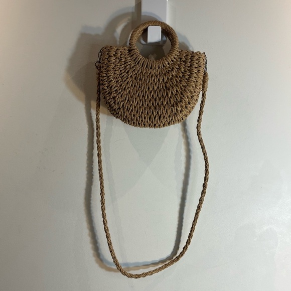 CROSSBODY Woven Tan Handbag Metal Hardware Interior Pouch with Drawstring - Picture 2 of 8